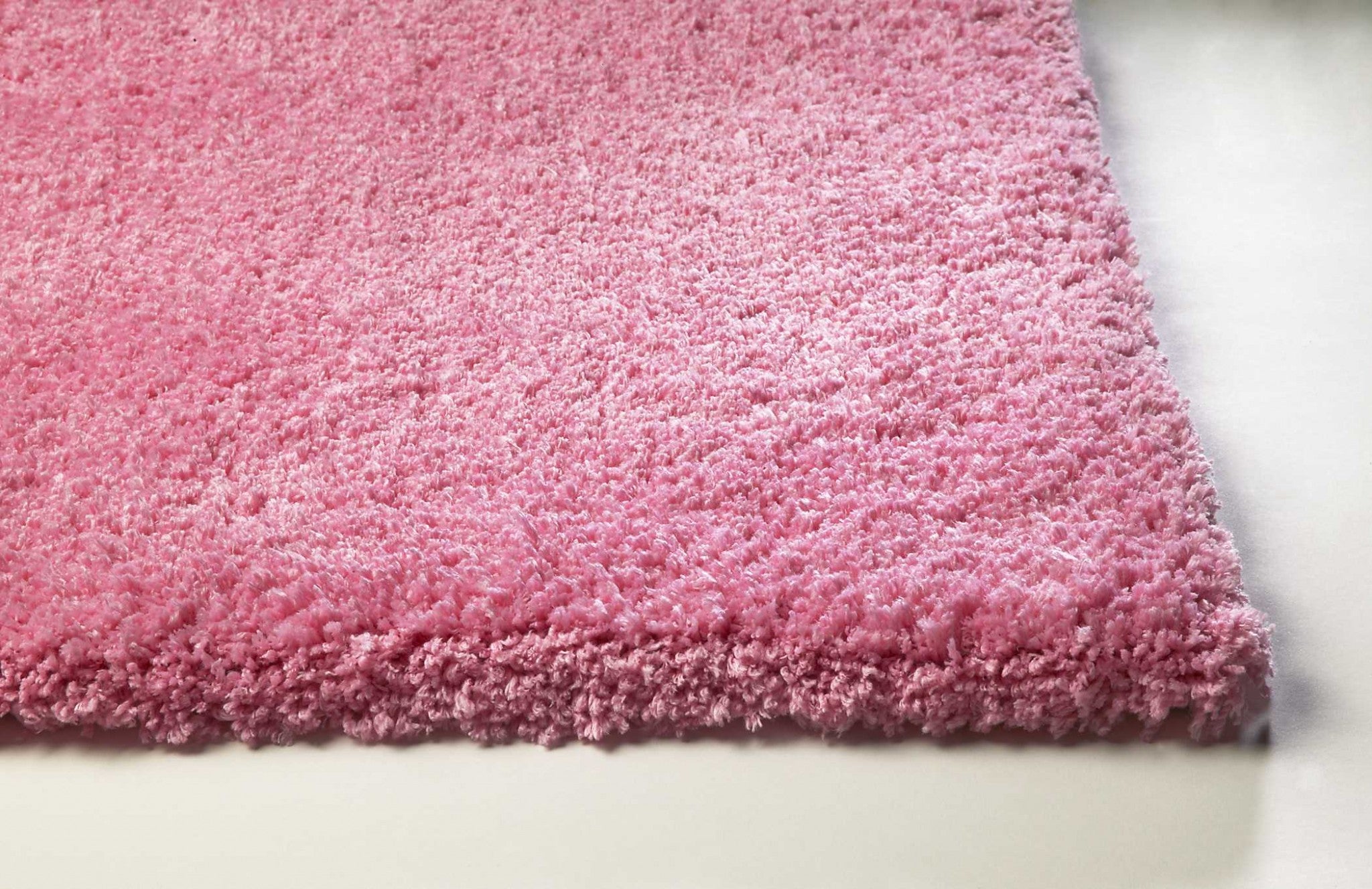 8' X 10' Polyester Hot Pink Area Rug