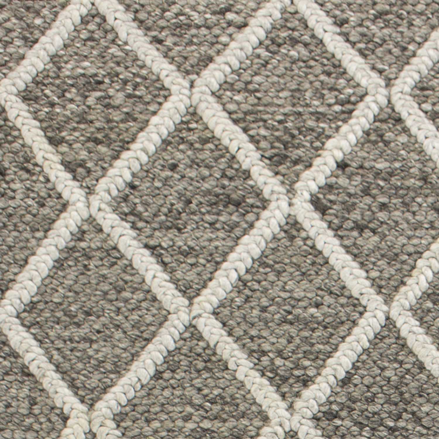 5'X7' Dark Grey Hand Woven Diamond Pattern Indoor Area Rug