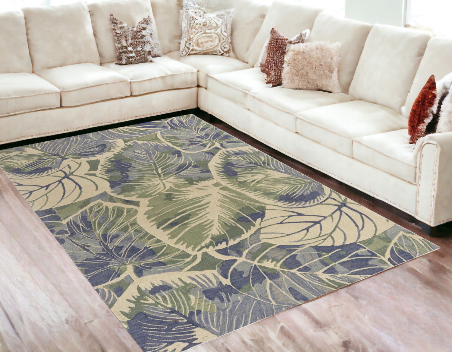 5'X8' Blue Green Hand Tufted Caladium Indoor Area Rug