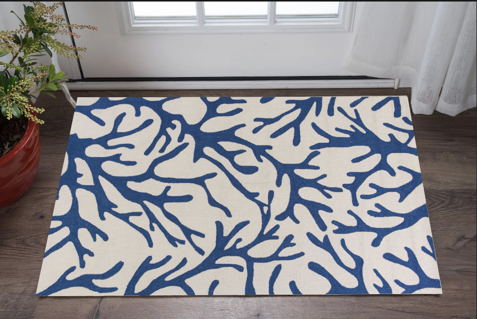 5' X 7' Ivory Or Blue Coral Indoor Area Rug