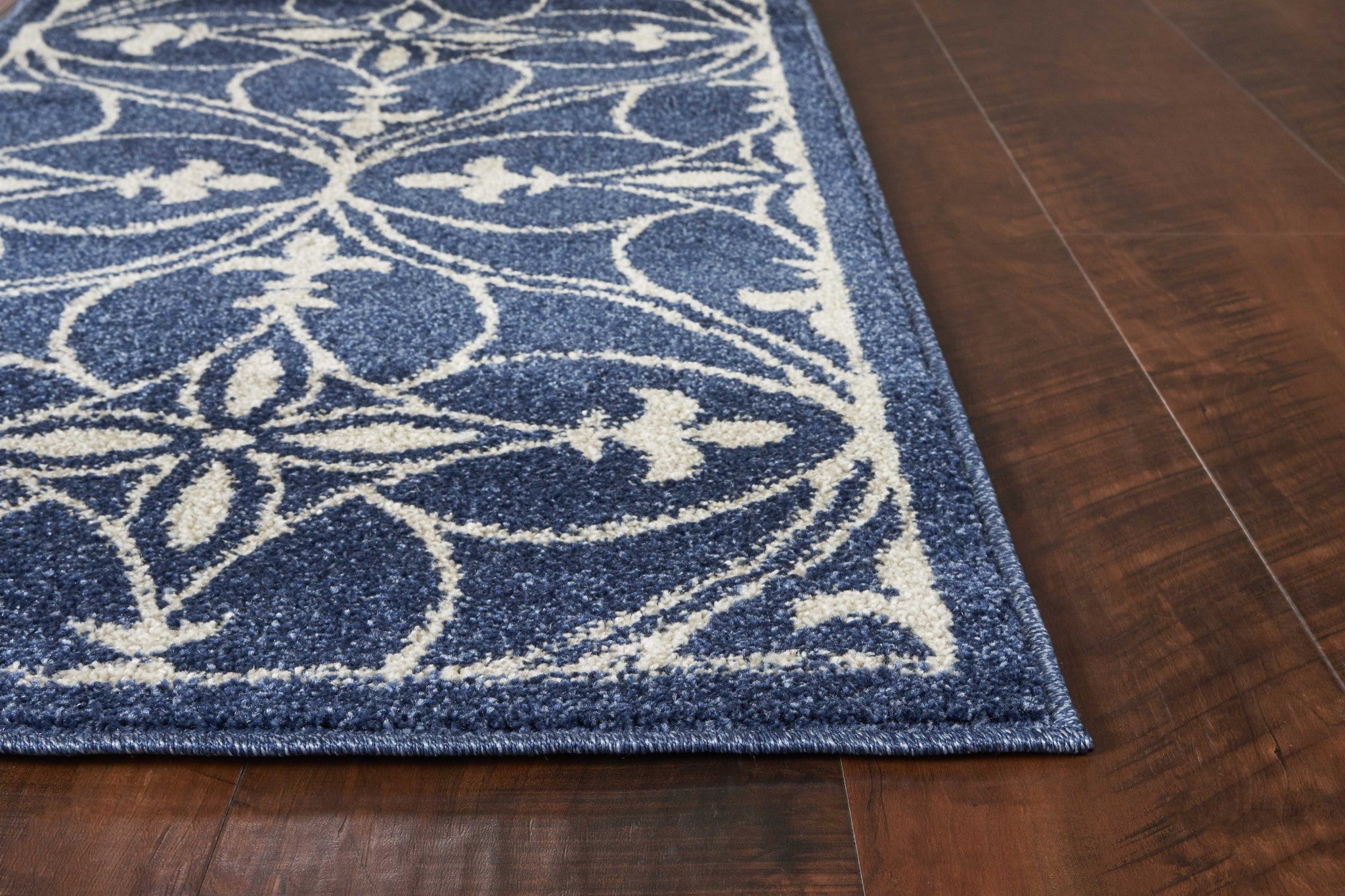 7' X 9' Denim Vintage Trellis Uv Treated Indoor Area Rug