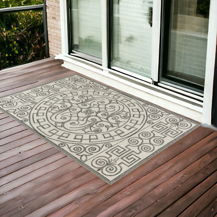 8' Ivory Grey Hand Woven Uv Treated Greek Key Medallion Round Indoor Outdoor Area Rug