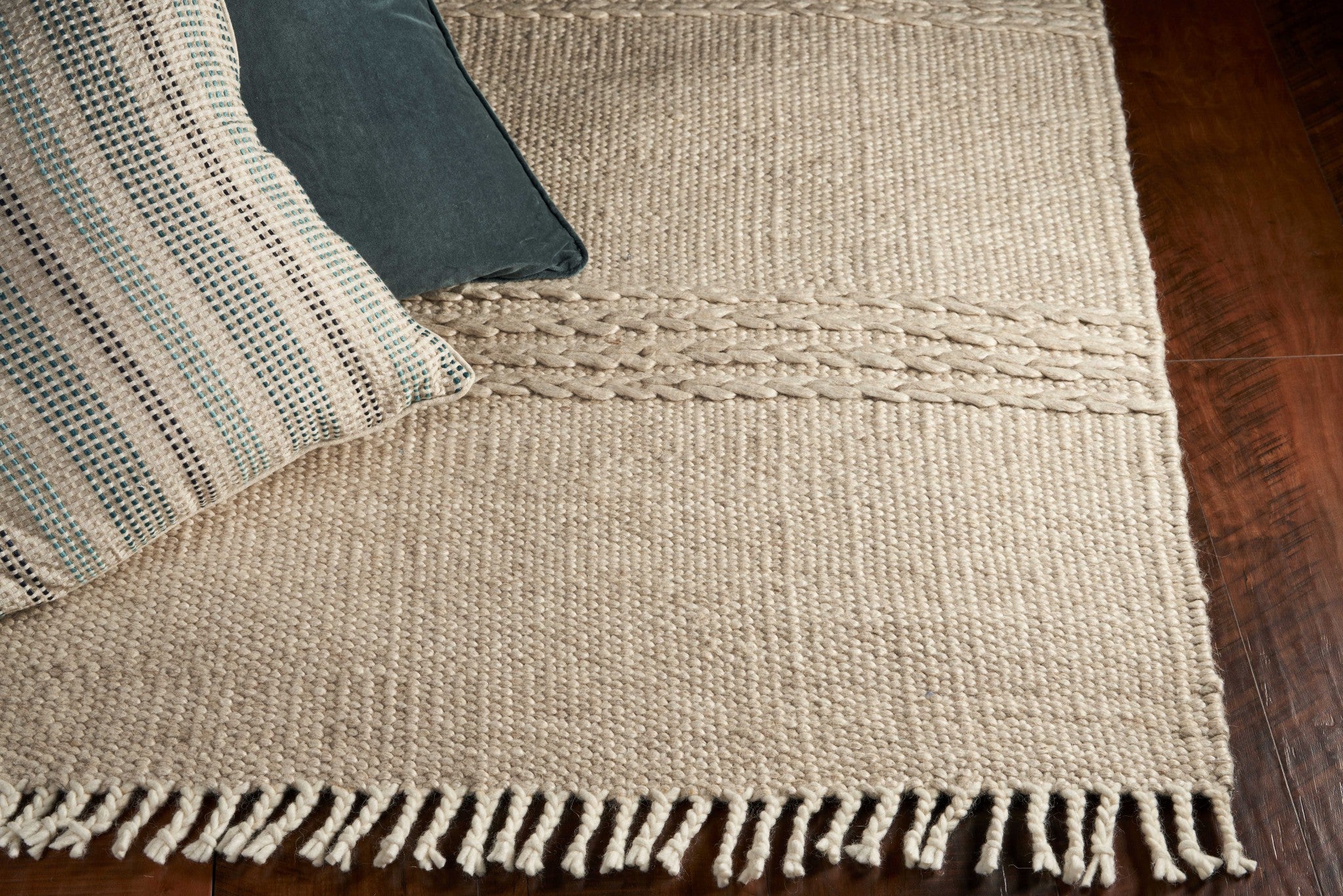 7' X 9'  Wool Natural Area Rug