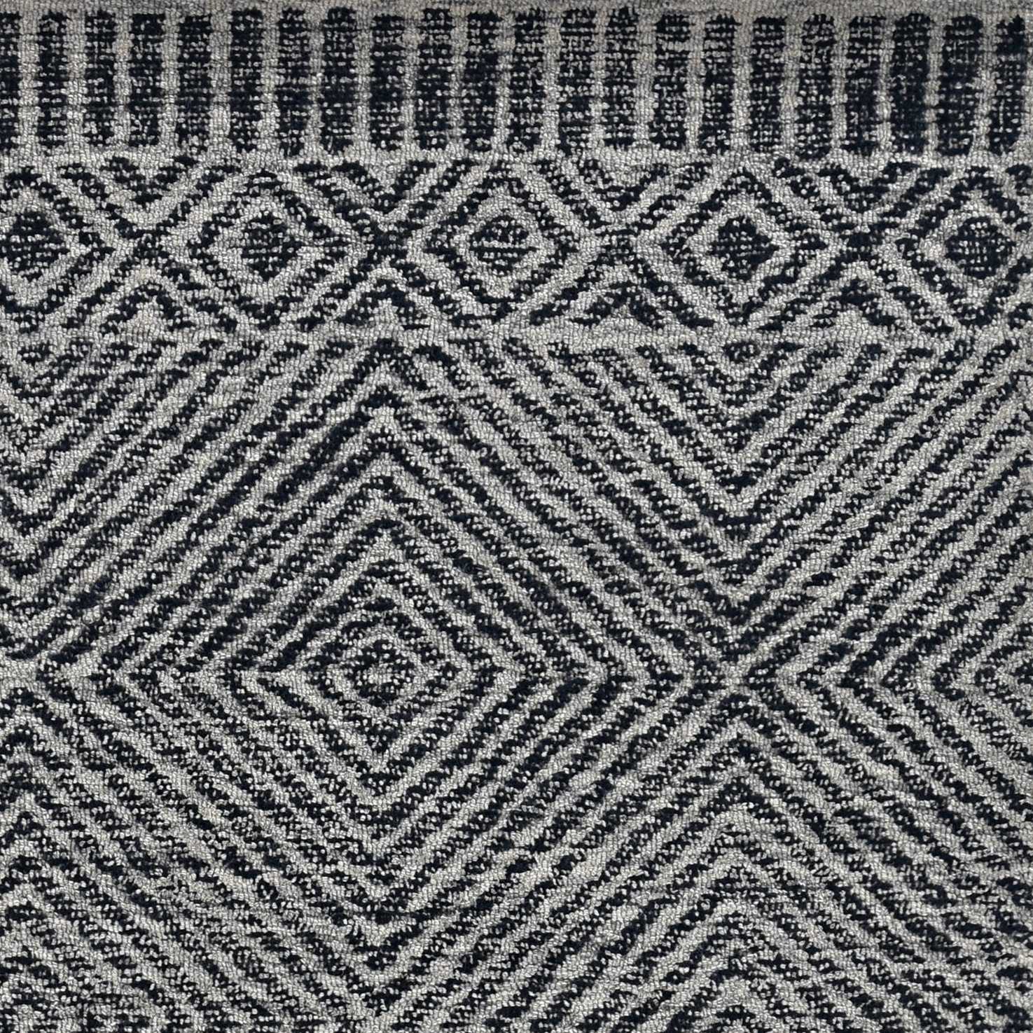 96 X 132 Grey Or  Black Wool Rug