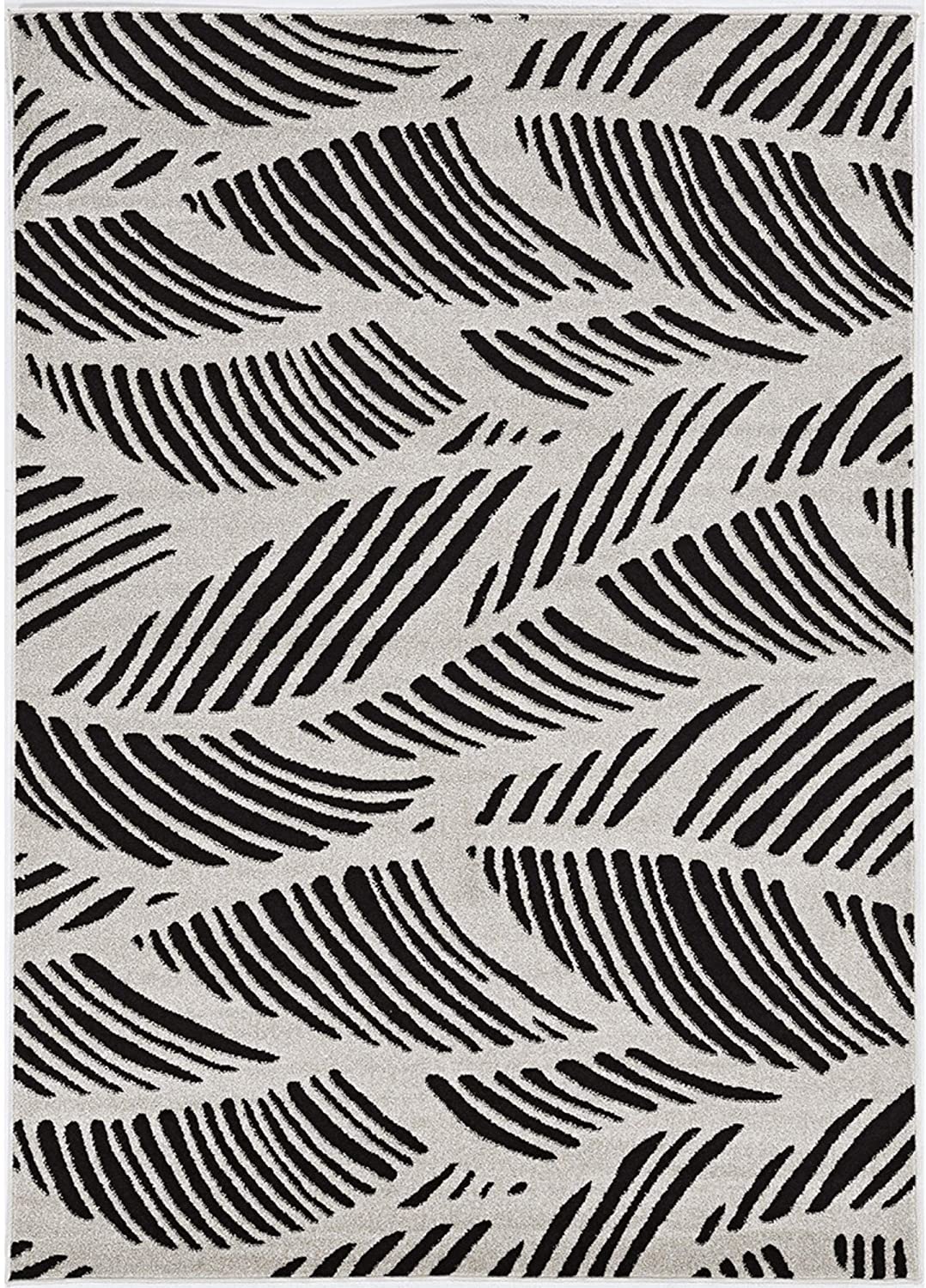 5'X8' Black White Machine Woven Uv Treated Oversized Leaves Indoor Outdoor Area Rug