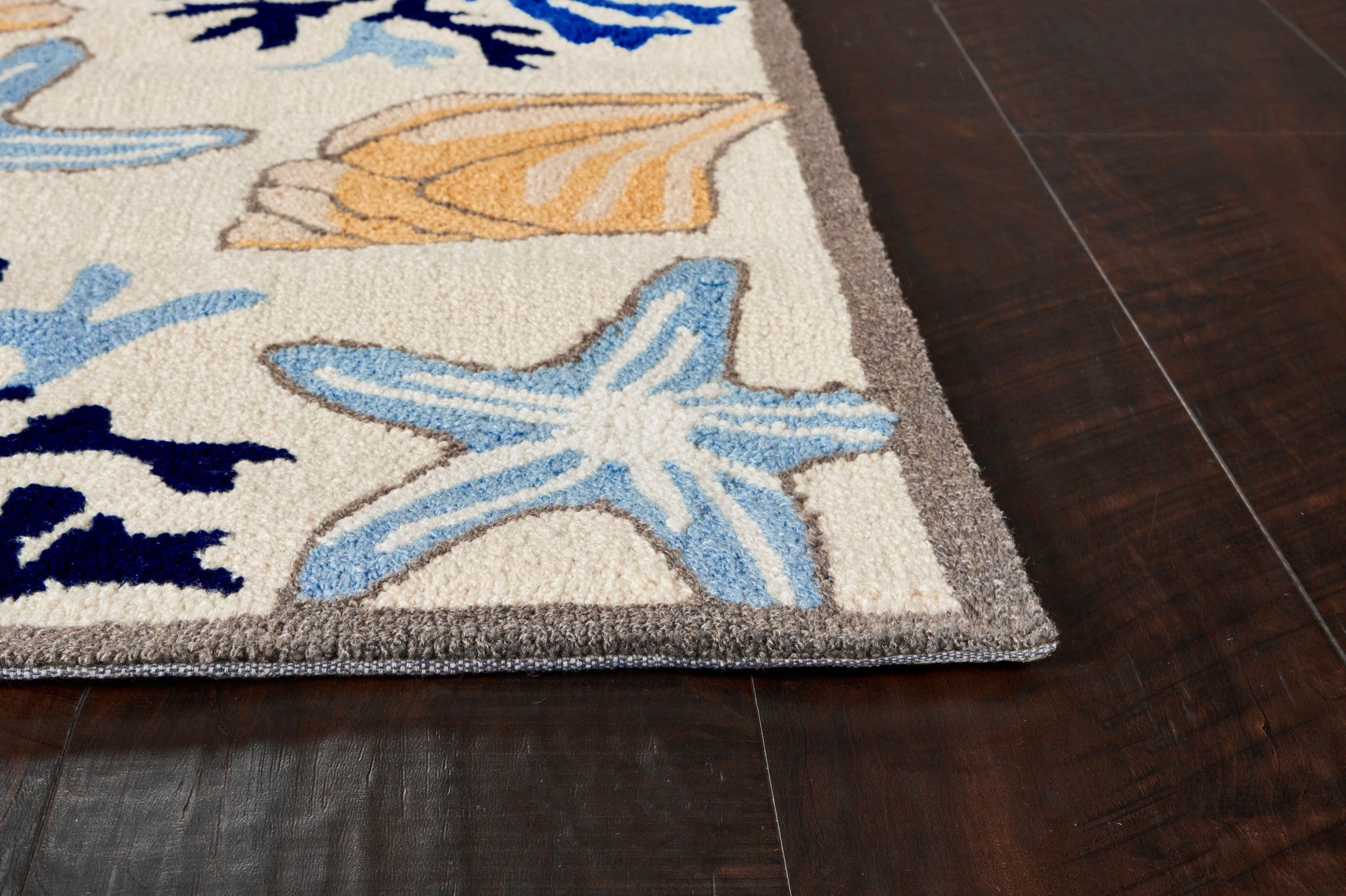 3' X 5' Ivory and Blue Seashell Hand Hooked Area Rug