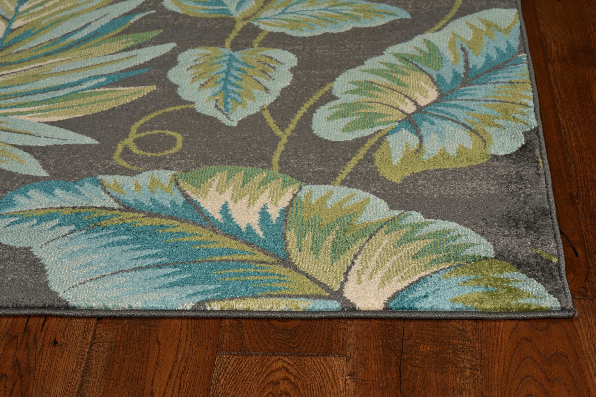 3'X5' Grey Floral Polypropylene Rug