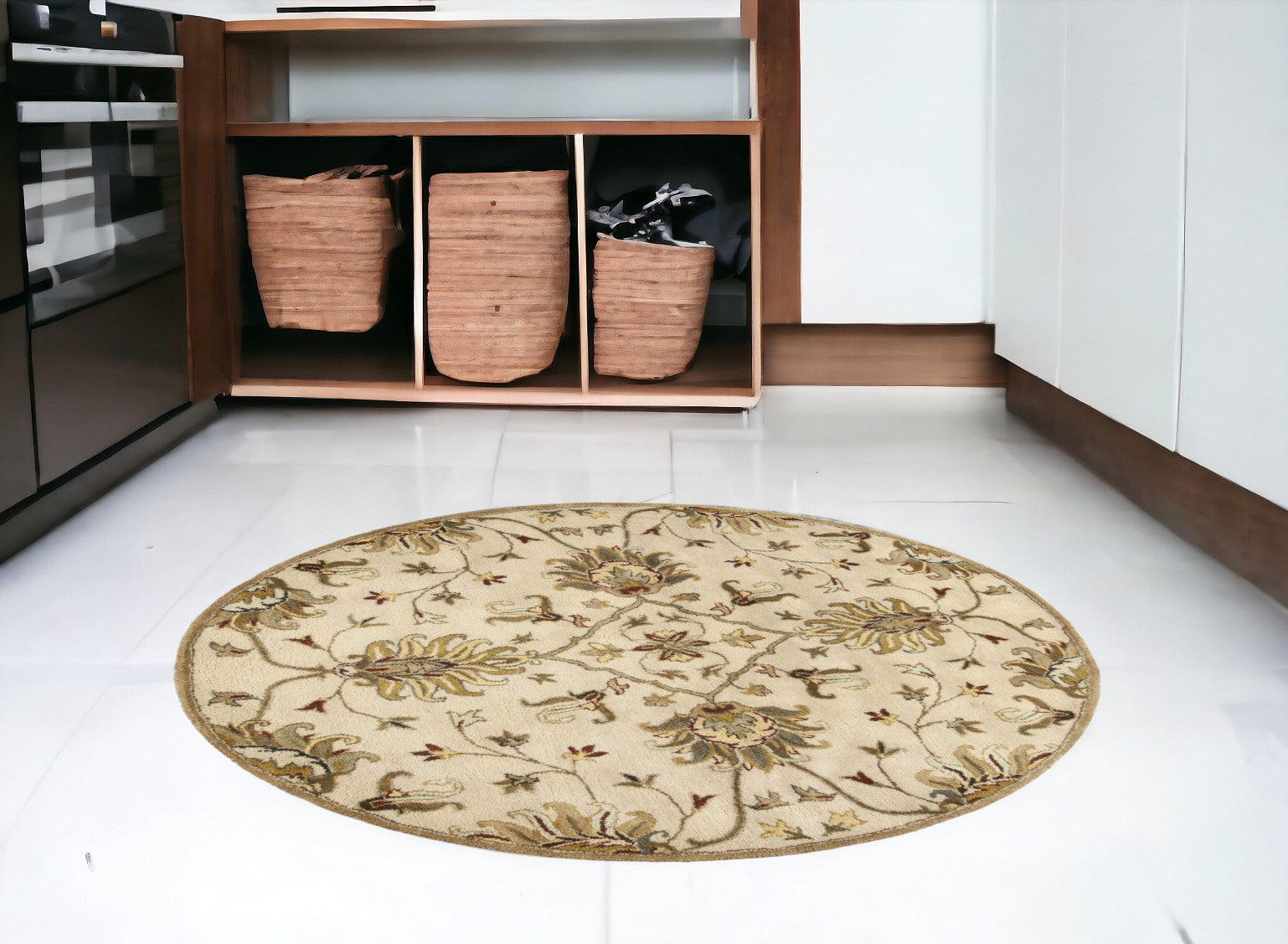 5' Round Champagne Floral Vine Wool Indoor Area Rug