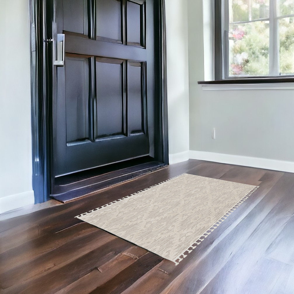 3' X 5' Ivory Beige Diamonds Area Rug With Fringe