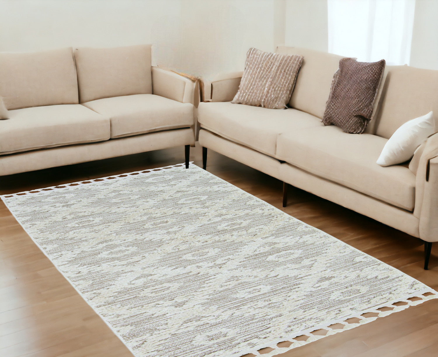 3' X 5' Ivory Beige Diamonds Area Rug With Fringe