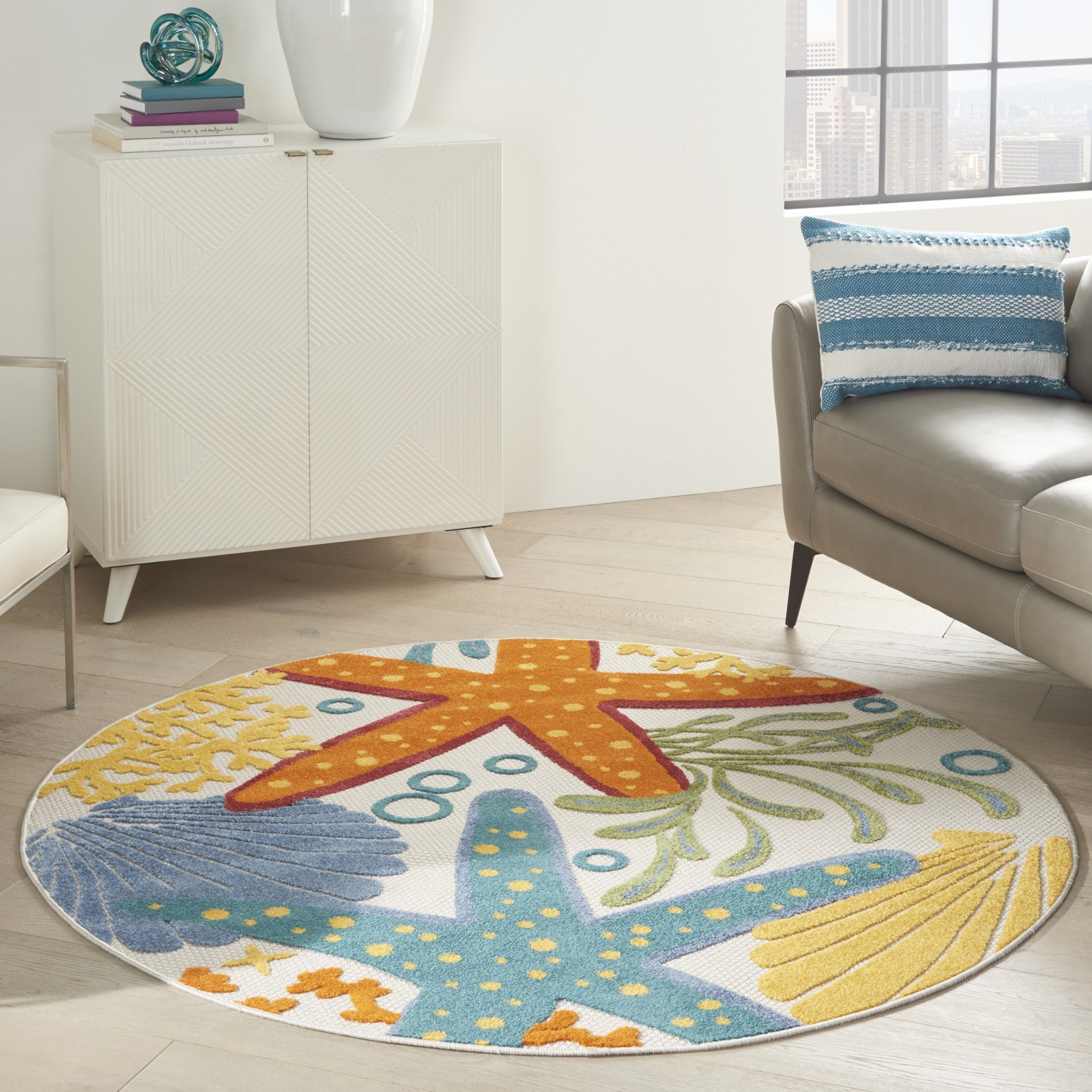 4' Round Yellow And Ivory Round Indoor Outdoor Area Rug