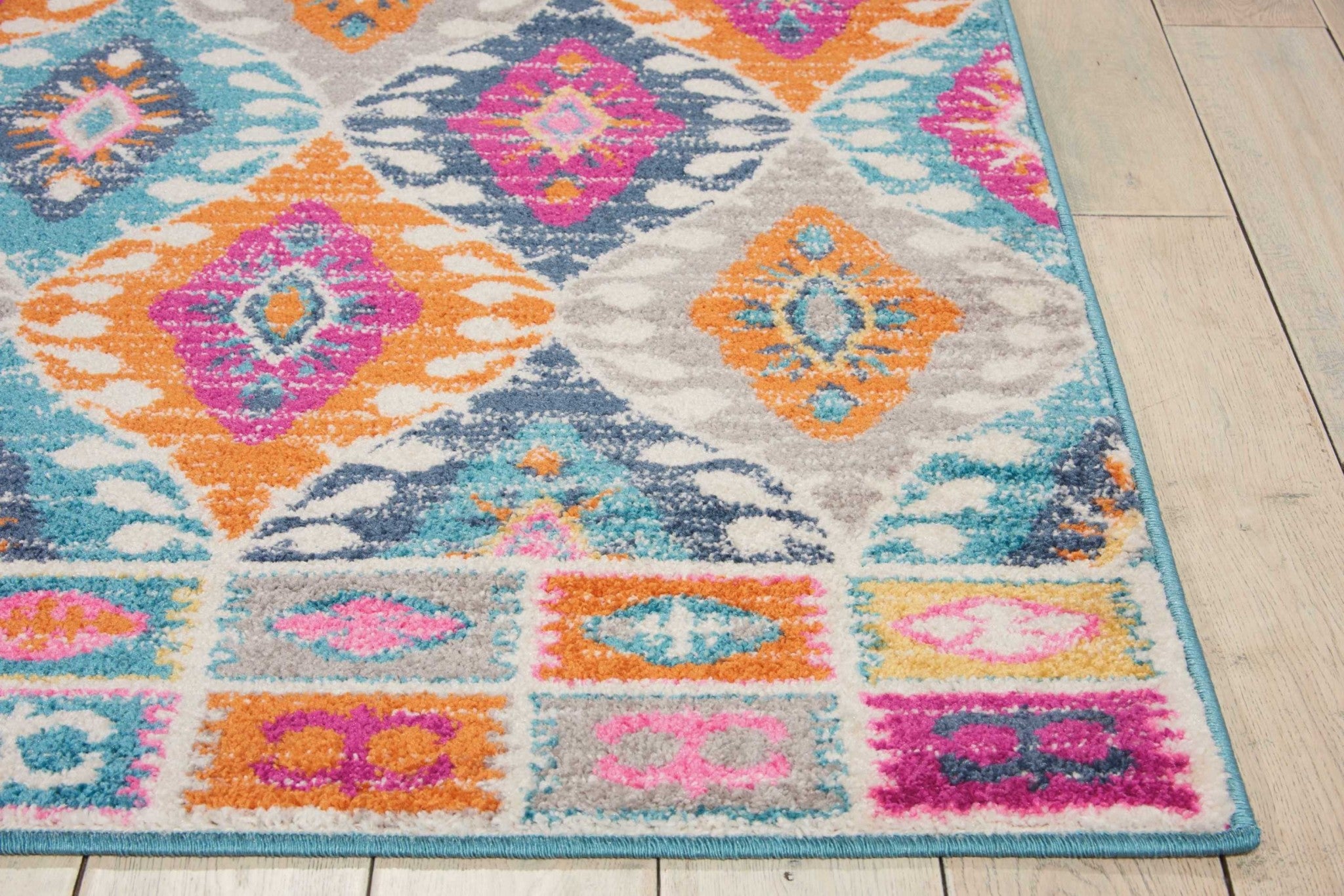 5' X 7' Blue And Pink Ogee Power Loom Area Rug