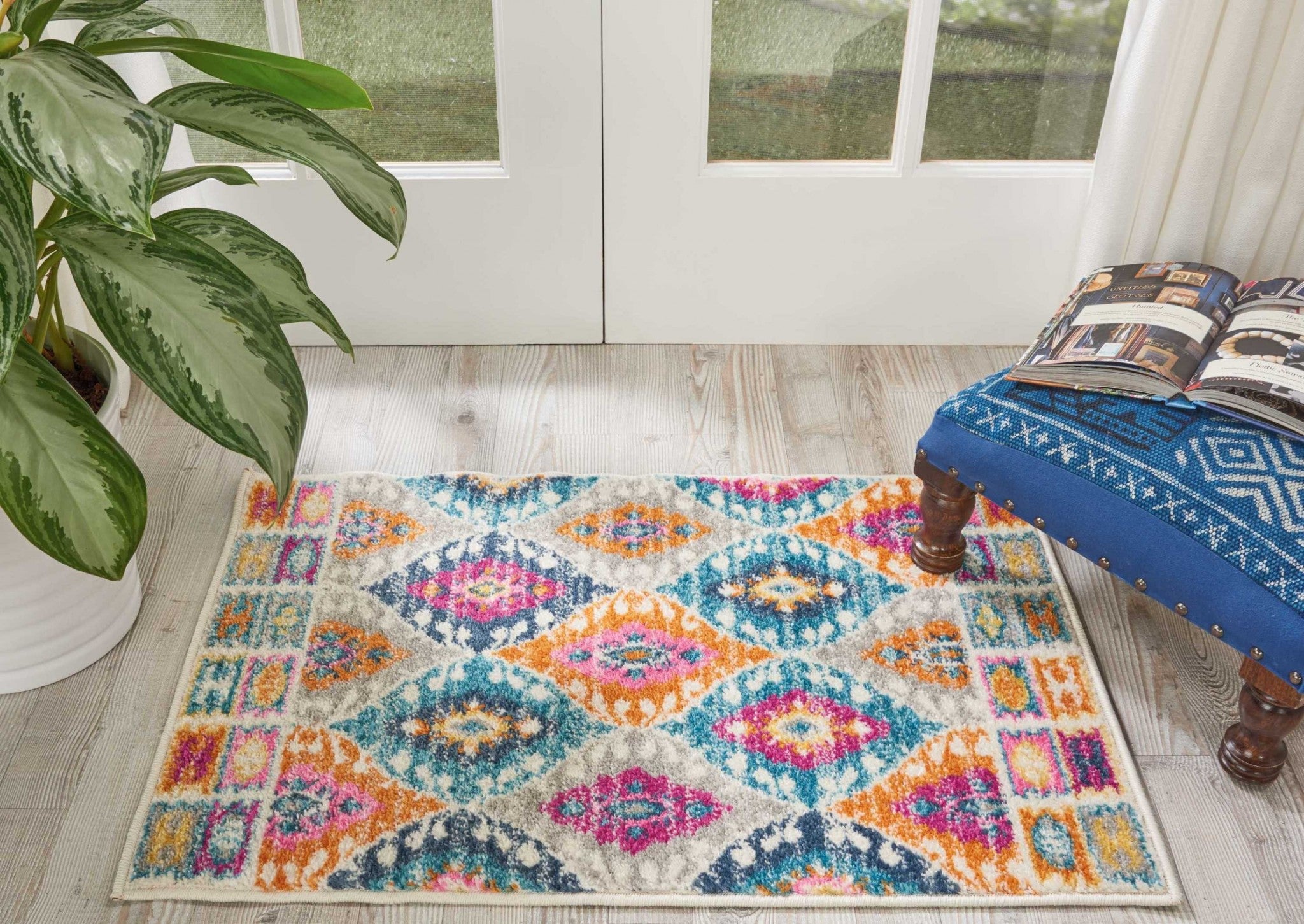 5' X 7' Blue And Pink Ogee Power Loom Area Rug