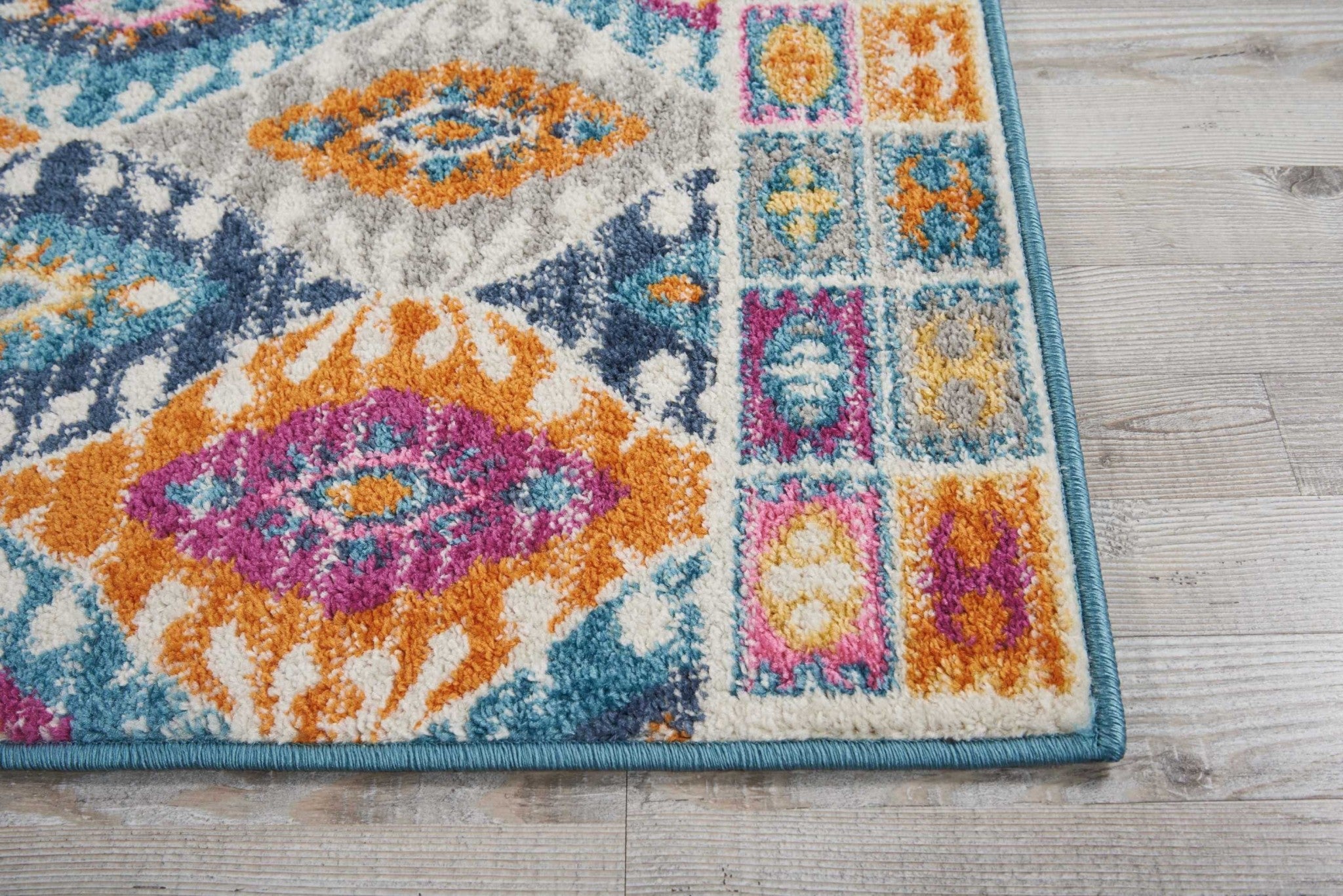 5' X 7' Blue And Pink Ogee Power Loom Area Rug