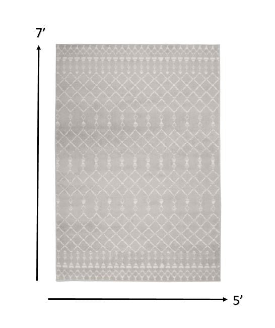 4' X 6' Ivory Geometric Berber Area Rug