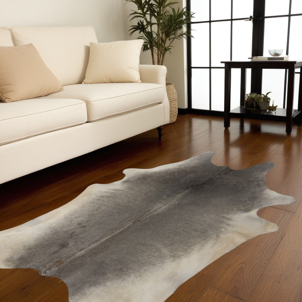 6' X 7' Gray Natural Cowhide Area Rug