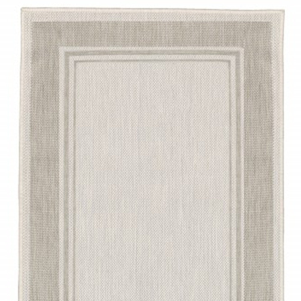 7' x 9' Gray and Ivory Indoor Outdoor Area Rug