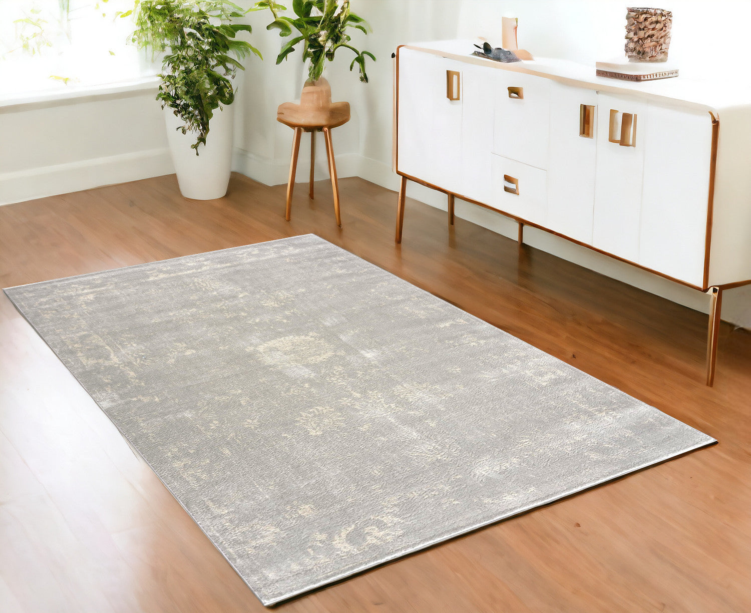 5’ X 8’ Modern Gray Distressed Area Rug