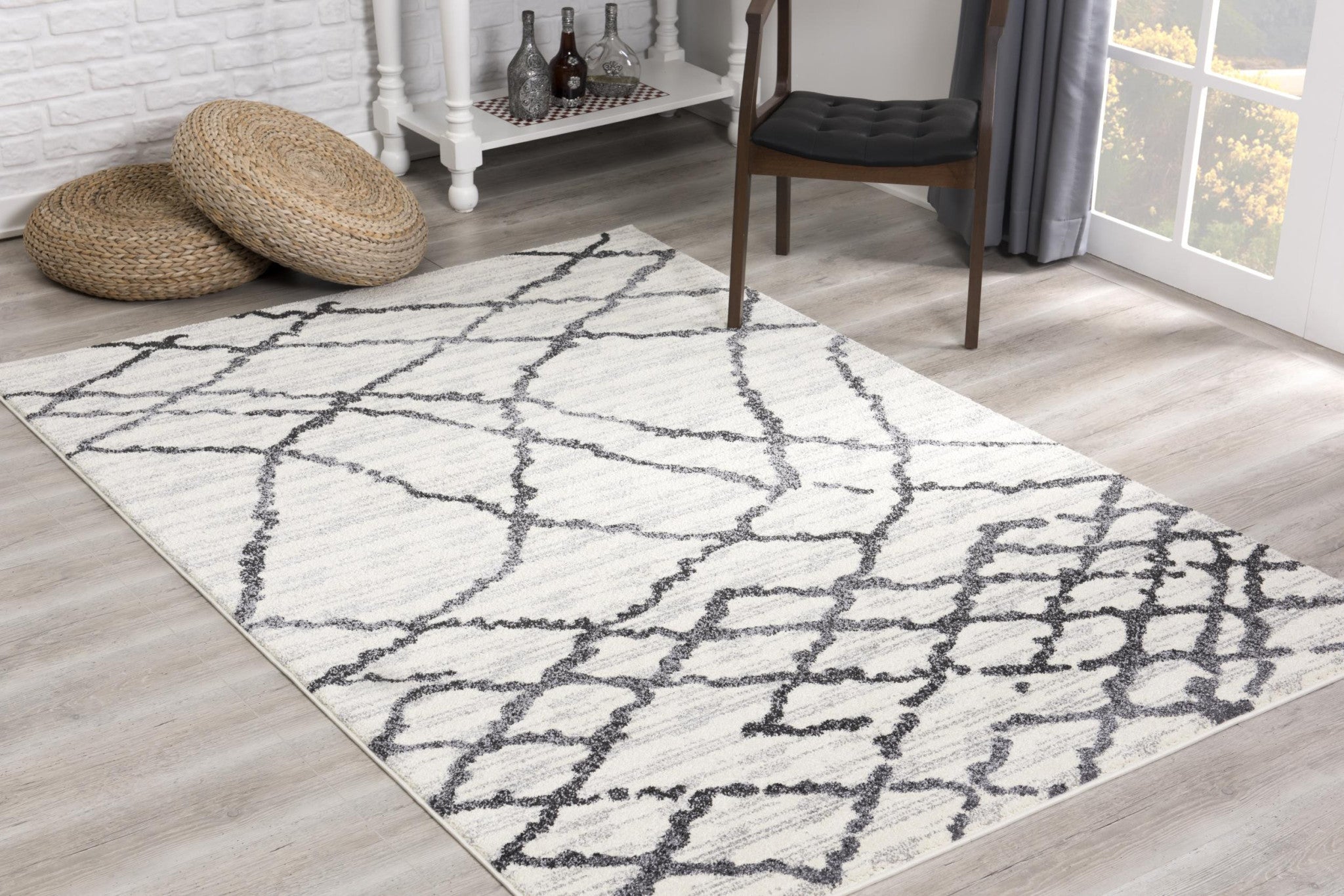 8’ X 11’ Gray And Black Modern Abstract Area Rug