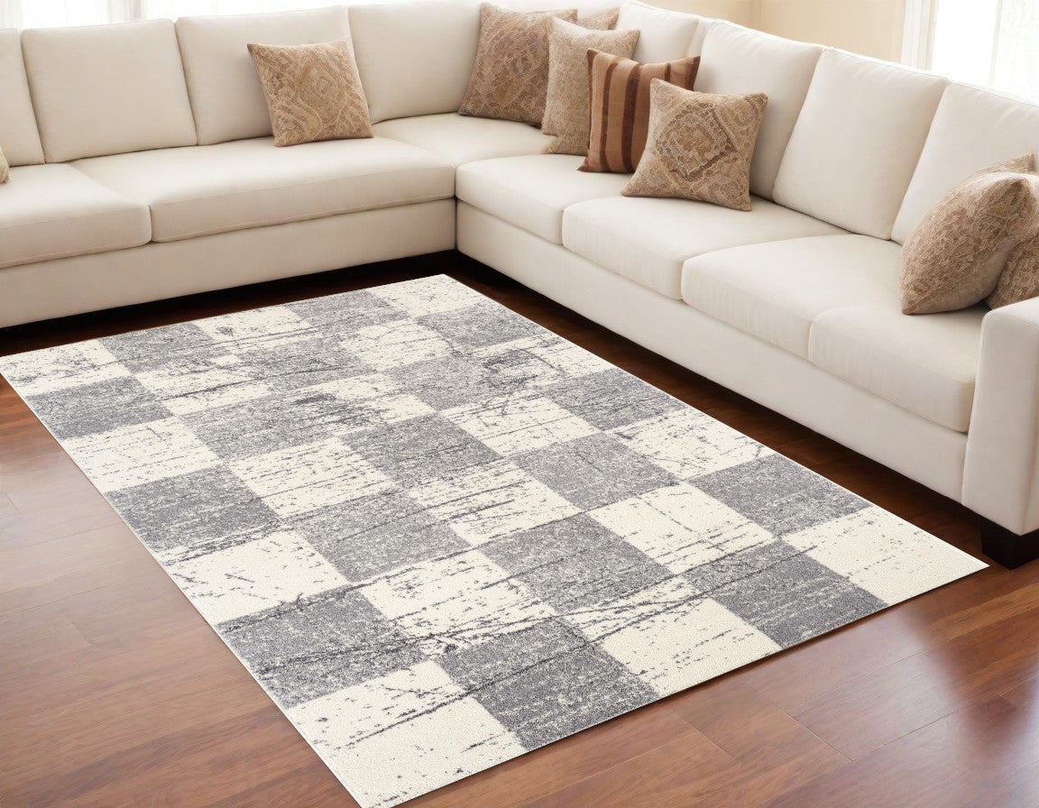 4’ X 6’ White And Gray Checkered Area Rug