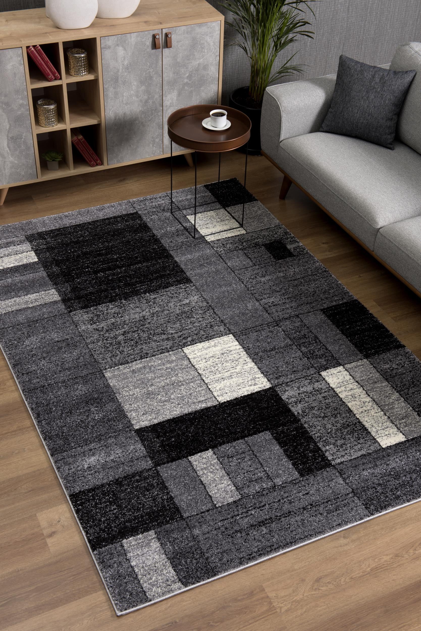 5’ X 8’ Gray Distressed Geometric Area Rug