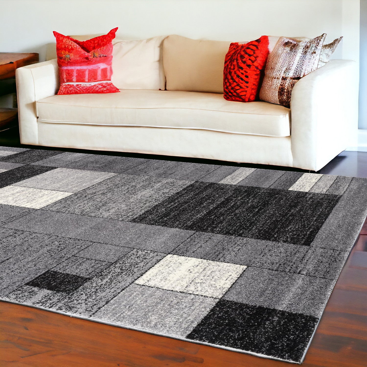 5’ X 8’ Gray Distressed Geometric Area Rug