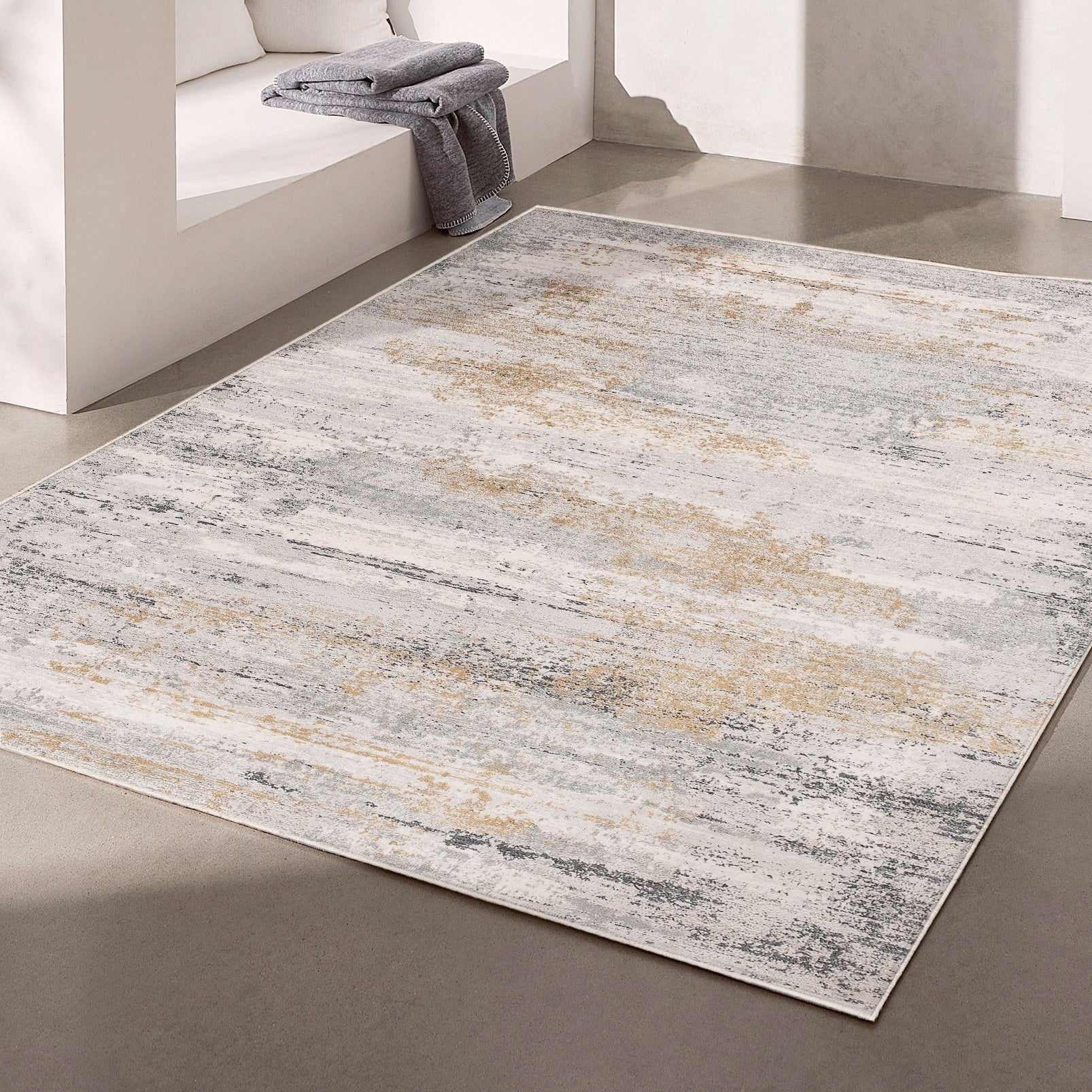 4' X 6' Grey Abstract Area Rug