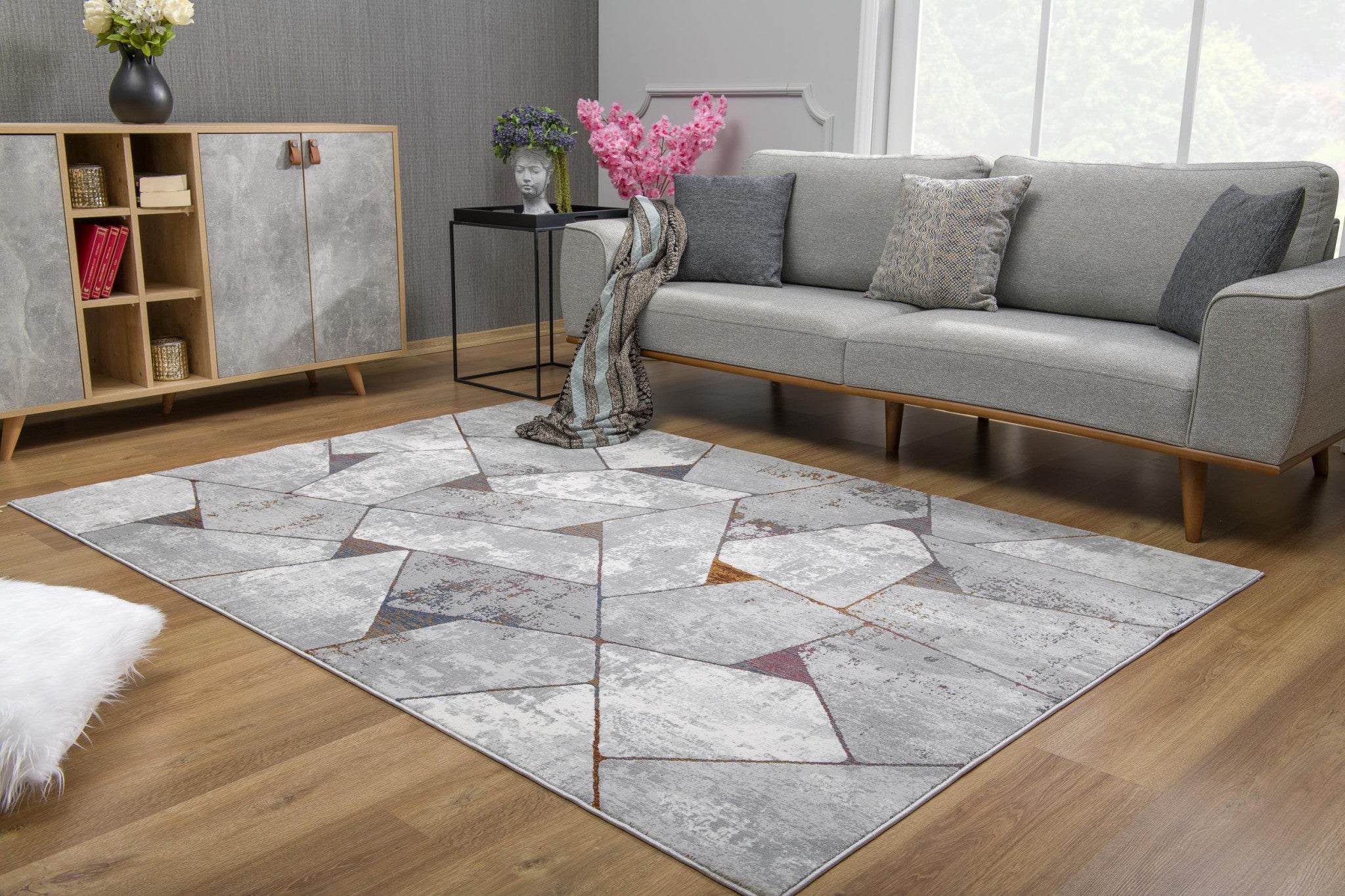 5' X 8' Grey Geometric Area Rug