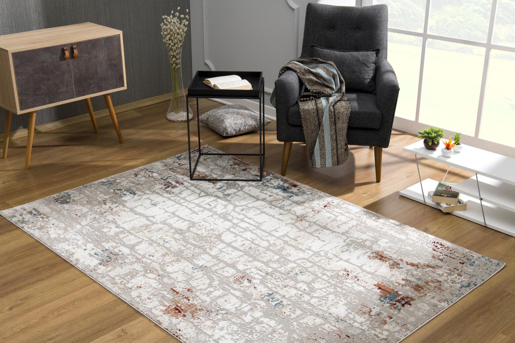 7’ X 10’ Gray And Ivory Abstract Branches Area Rug