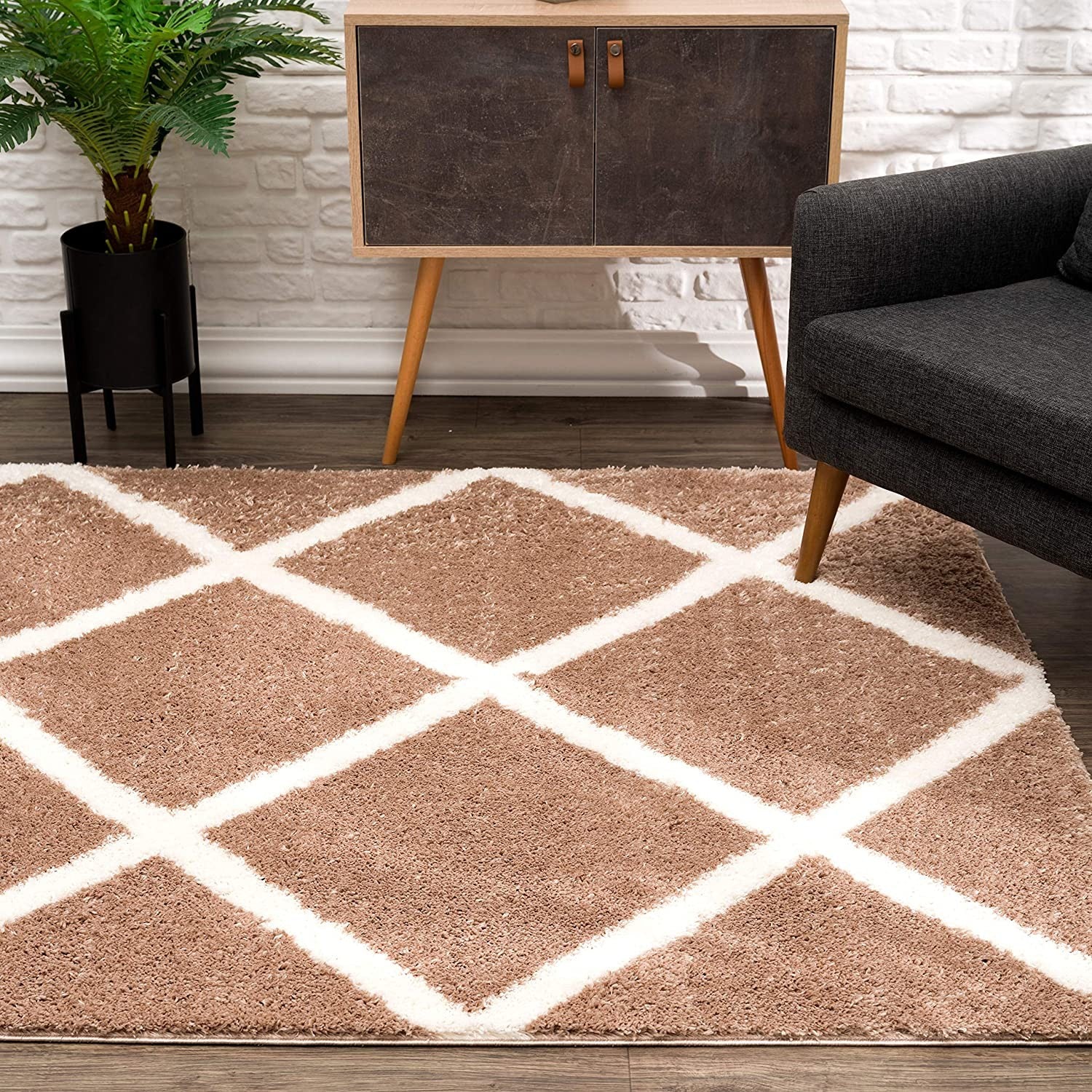 8' X 11' Beige Geometric Area Rug