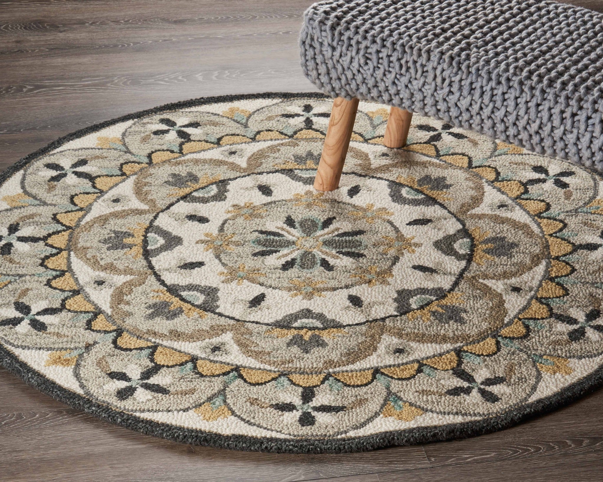 6' Gray And Black Round Wool Floral Dhurrie Handmade Area Rug