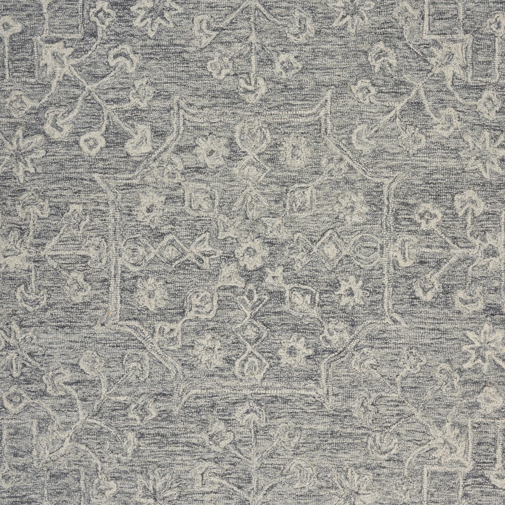 5’ x 7’ Gray Floral Finesse Area Rug