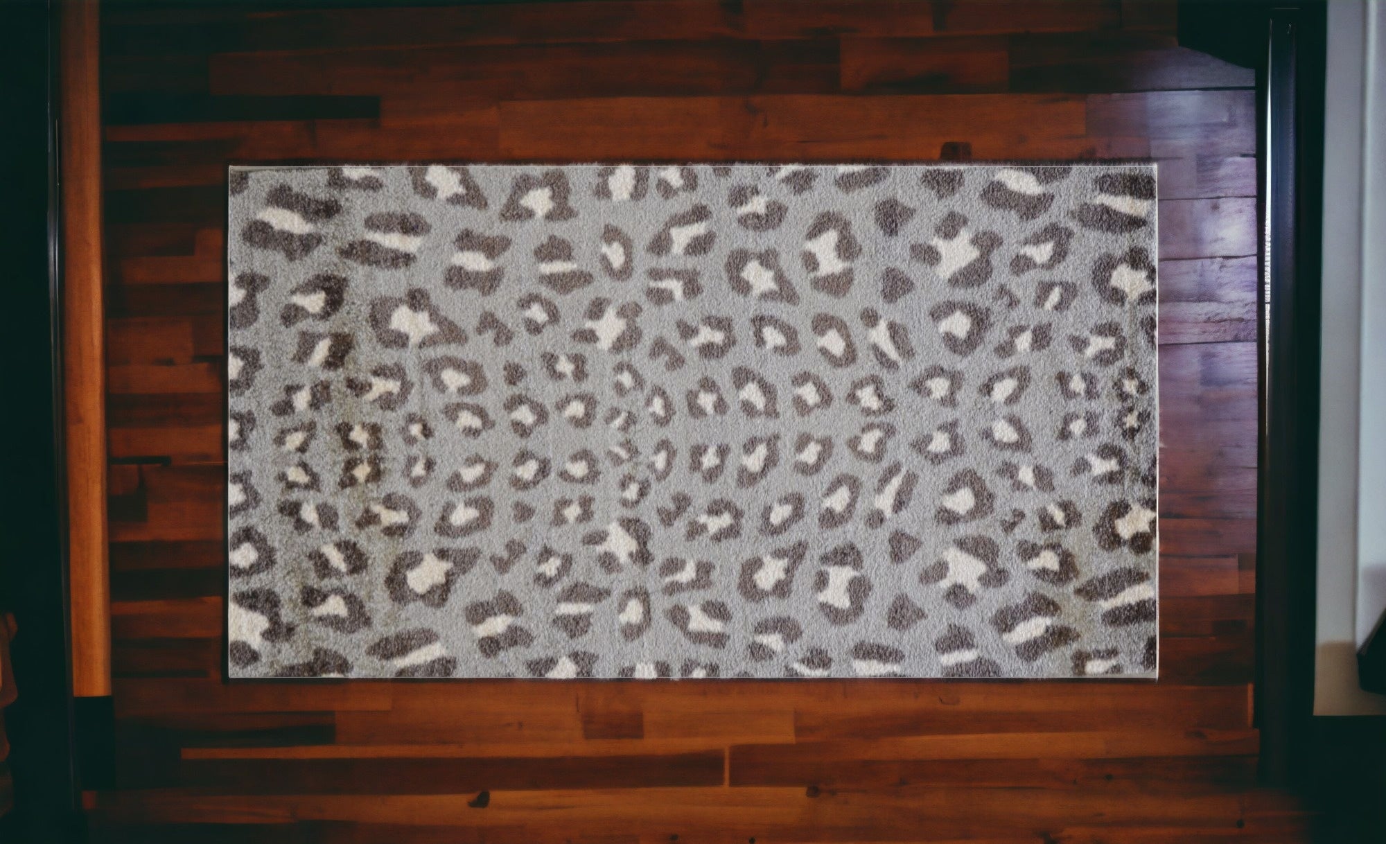 2' x 4' Gray and Brown Cheetah Washable Floor Mat