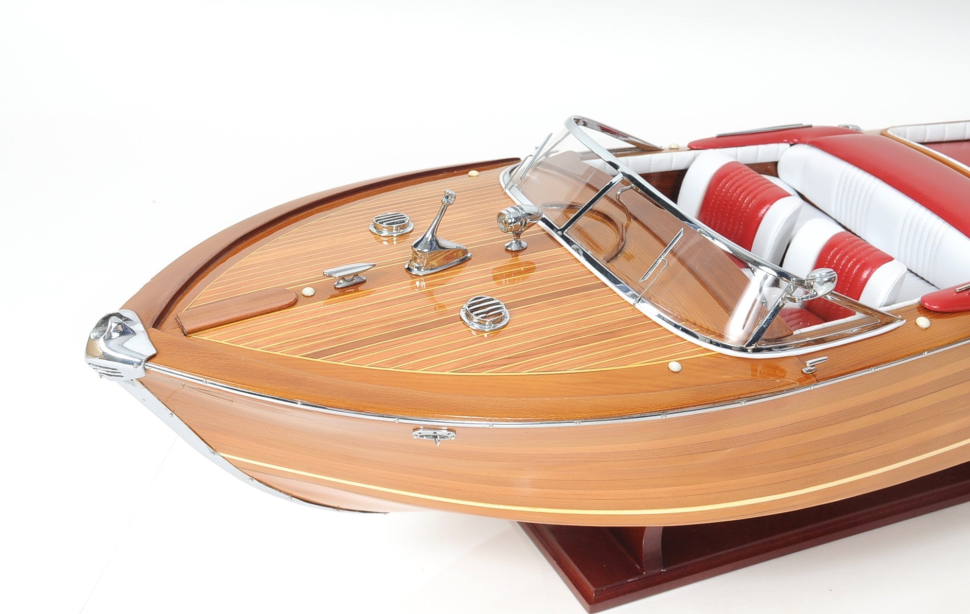 Riva Aqurama Speedboat Model Exclusive Edition