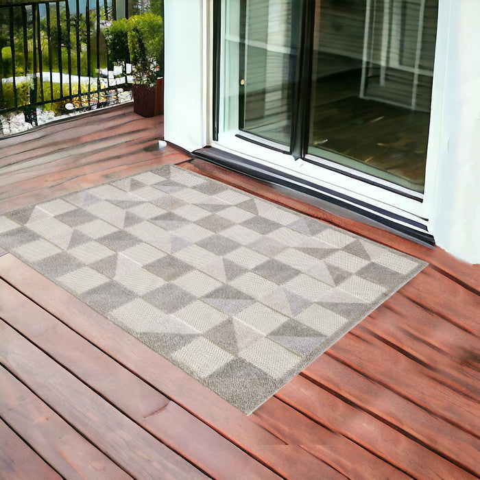 3' X 5' Gray Geometric Stain Resistant Indoor Outdoor Area Rug