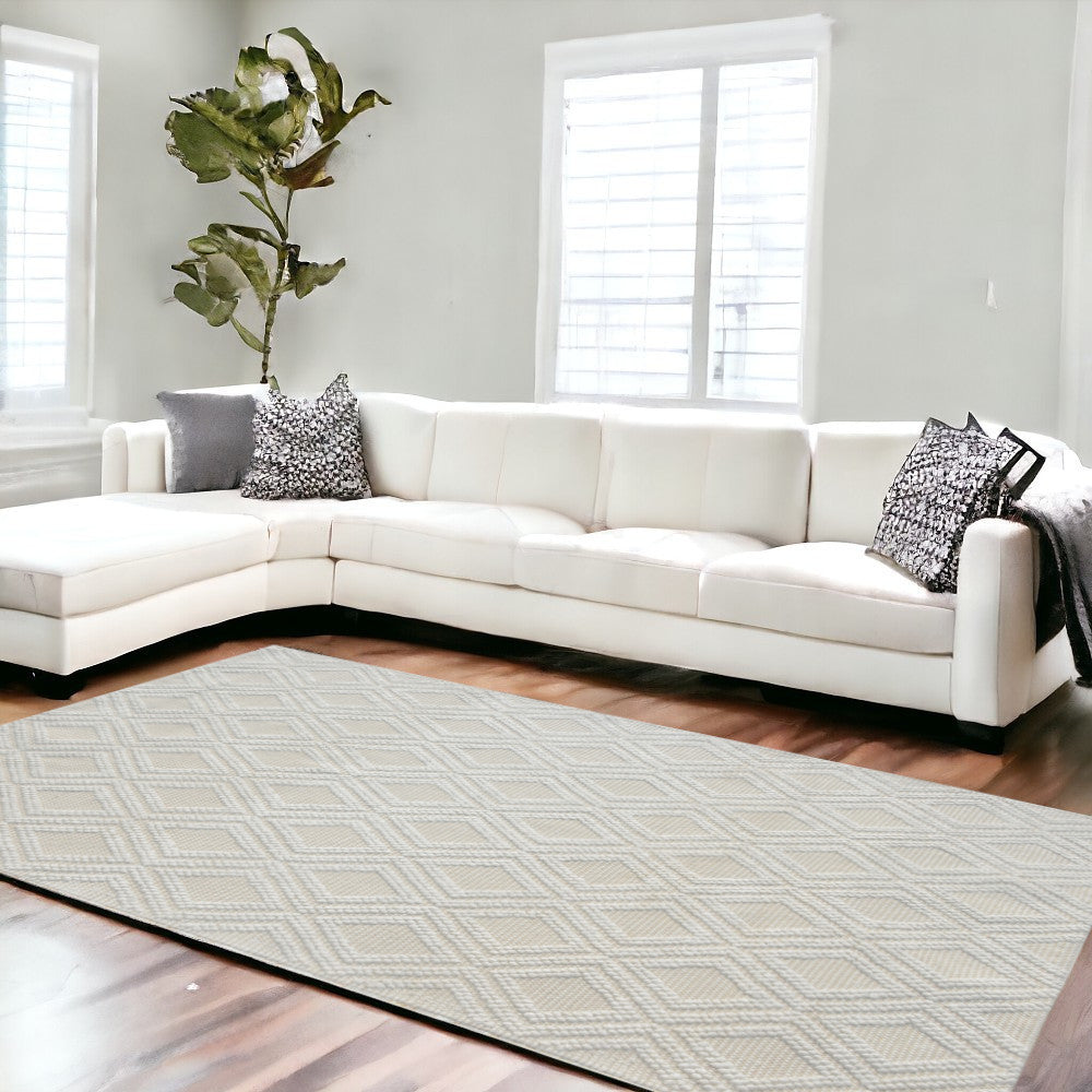 9’ x 13’ Ivory Diamond Lattice Modern Area Rug