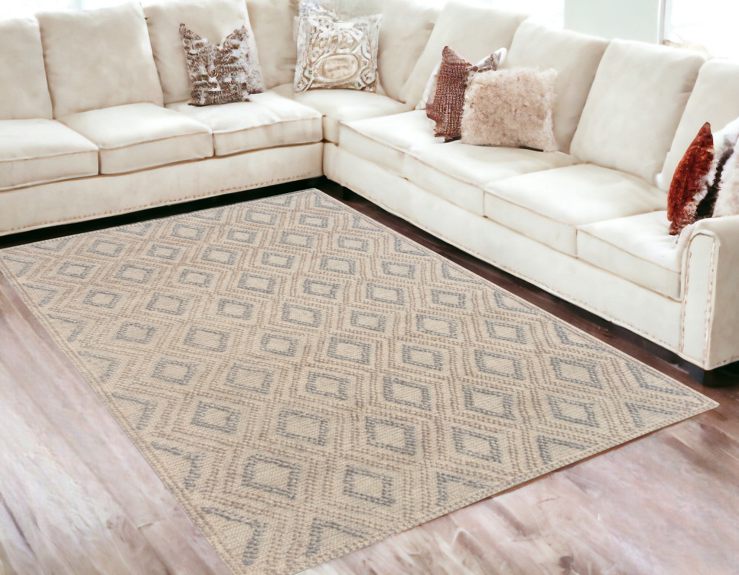 5' X 7' Gray And Brown Geometric Dhurrie Area Rug