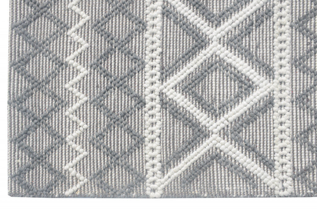 5' X 7' Gray Geometric Dhurrie Area Rug