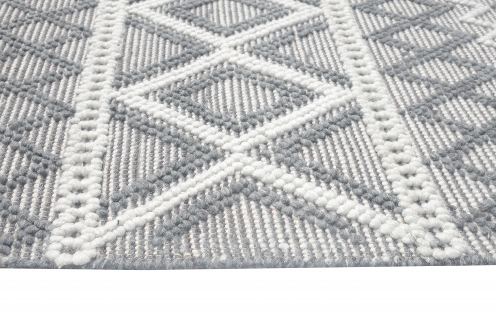 5' X 7' Gray Geometric Dhurrie Area Rug