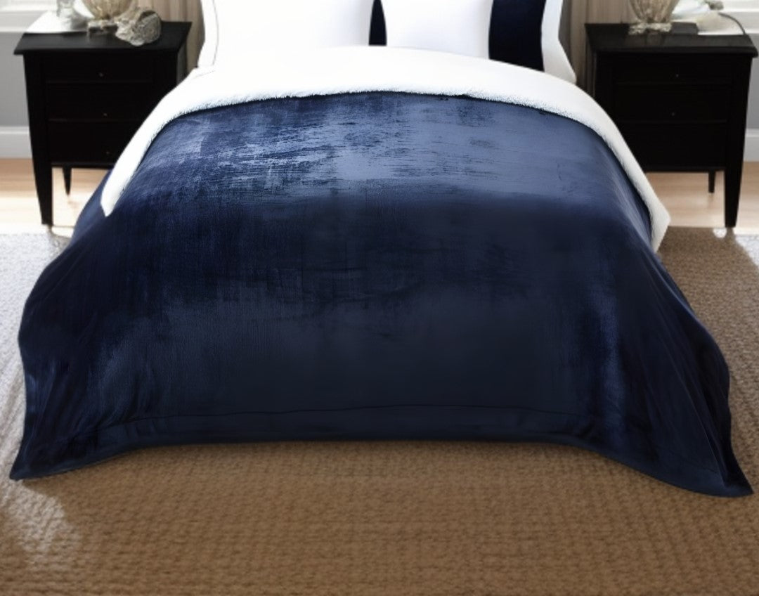 Navy Blue Knitted PolYester Solid Color Plush King Blanket