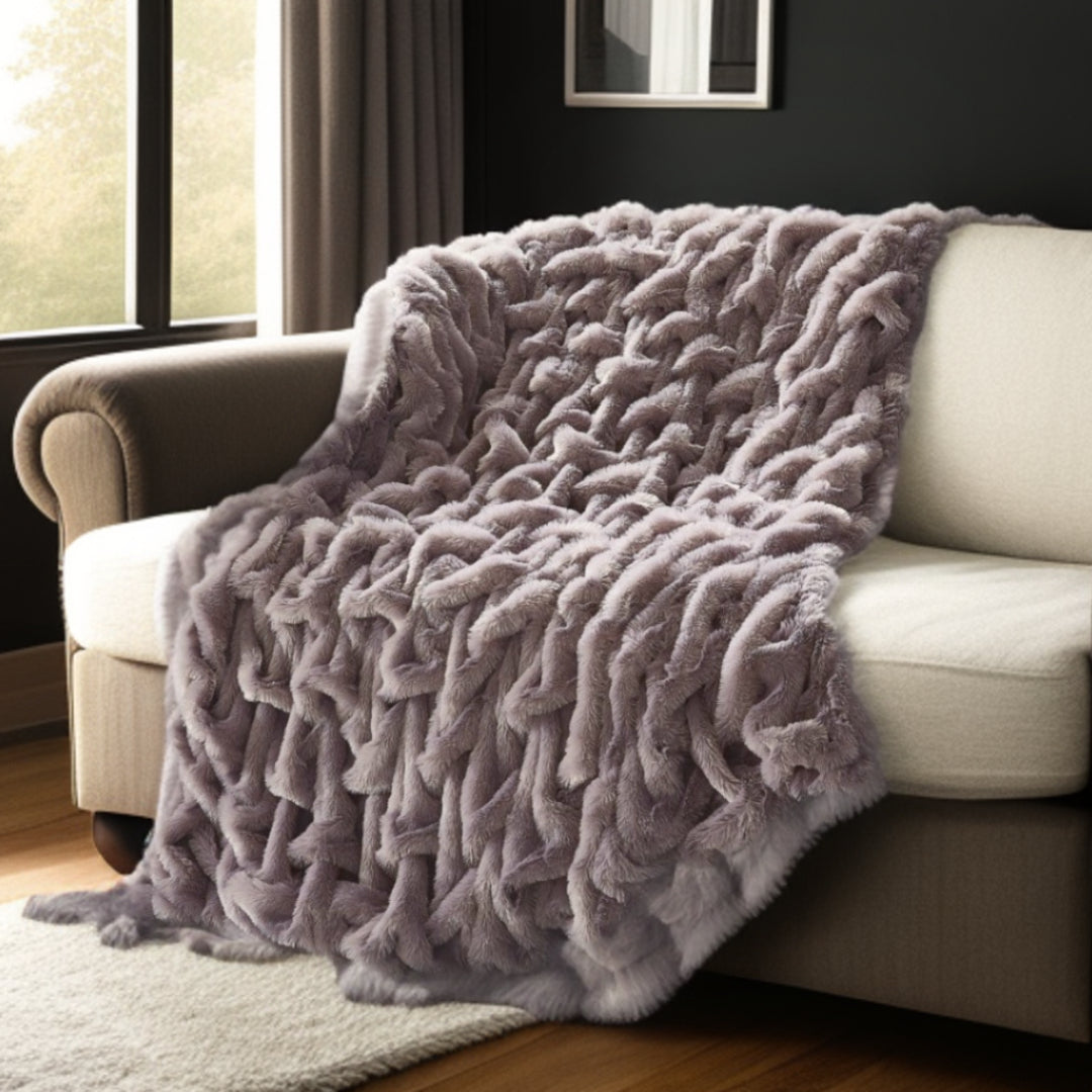 Lavender Blush Knitted Polyester Solid Color Plush Throw Blanket